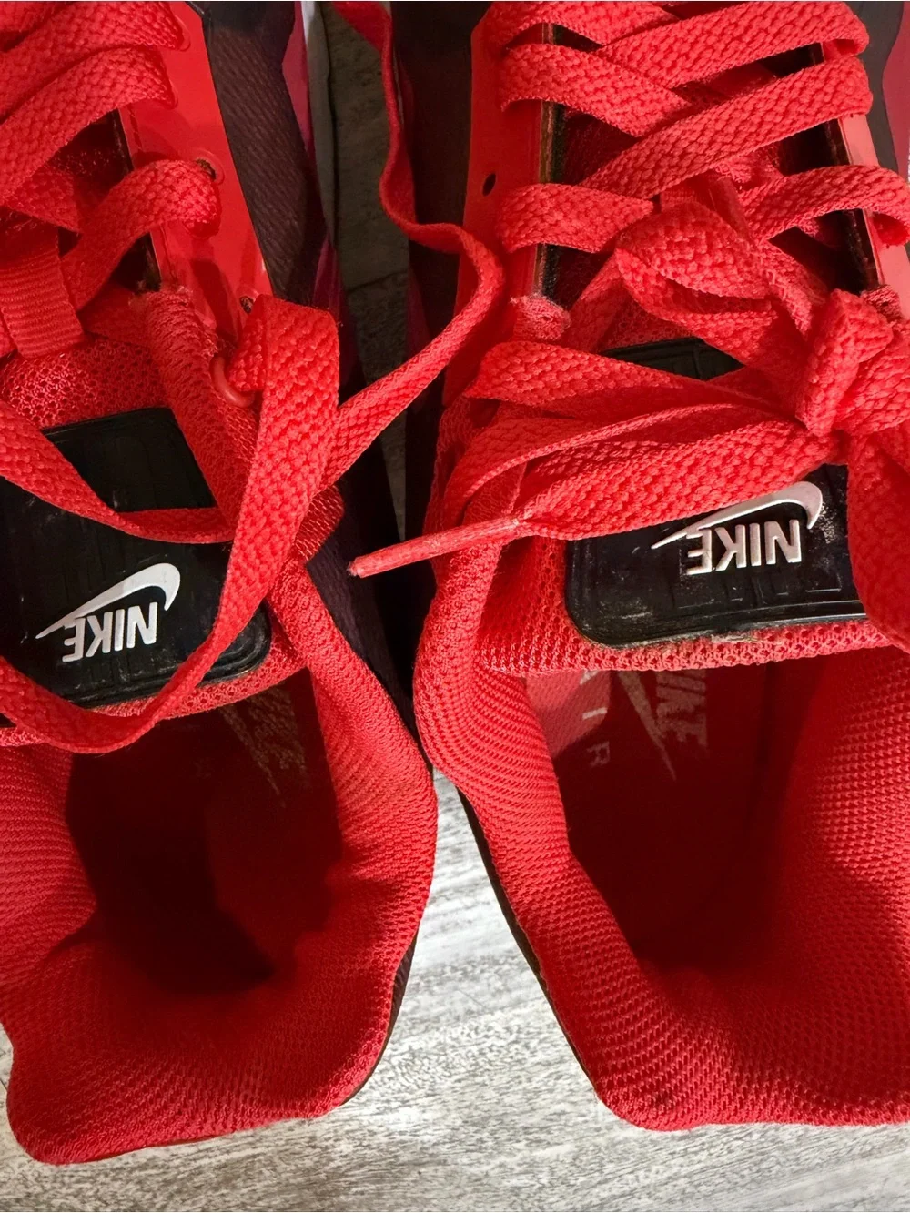 Nike Men’s Red and Black Low-Top Sneakers